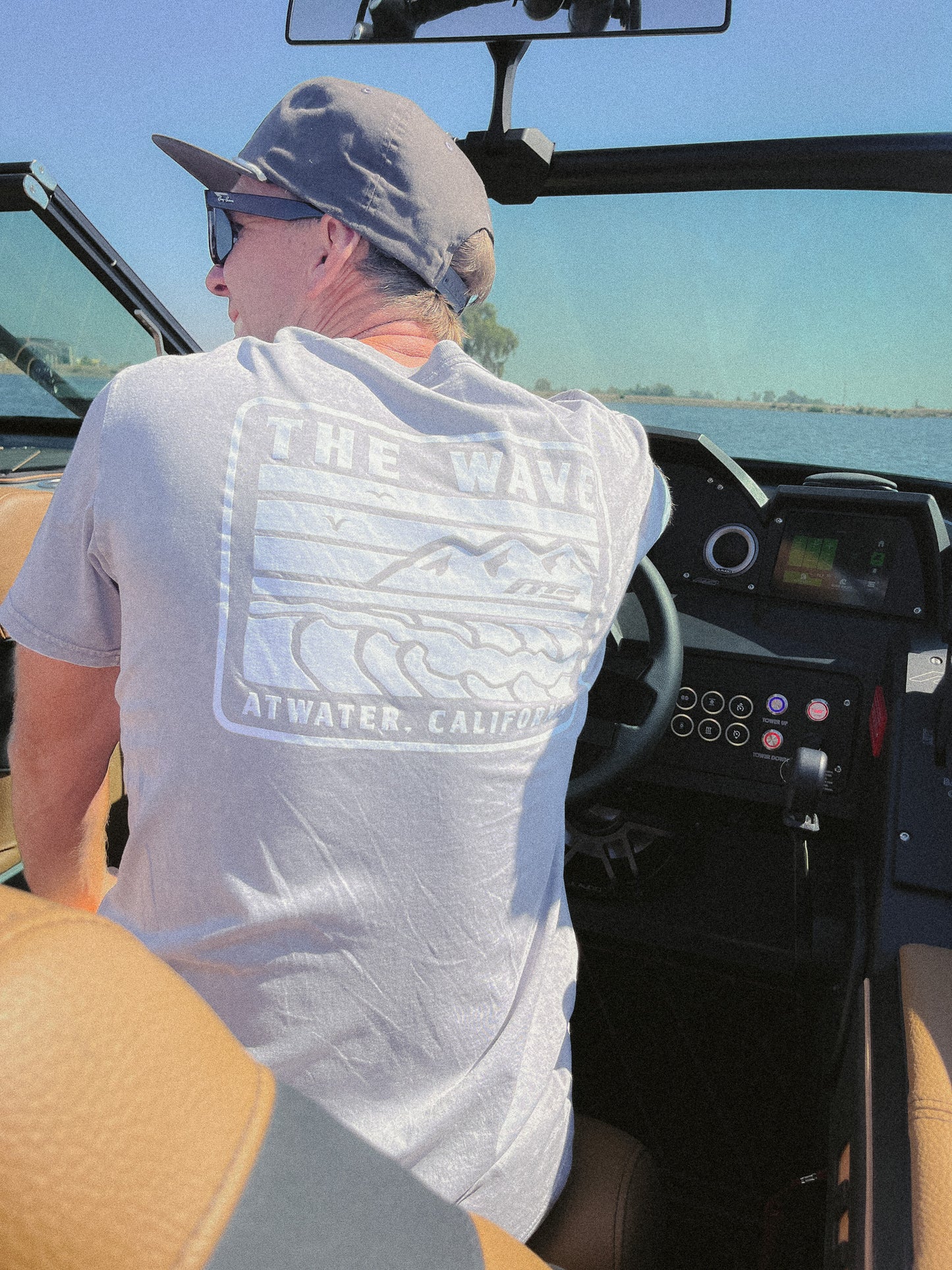THE WAVE ICON VINTAGE TEE